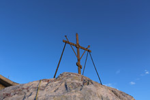 Афонский Крест на горе